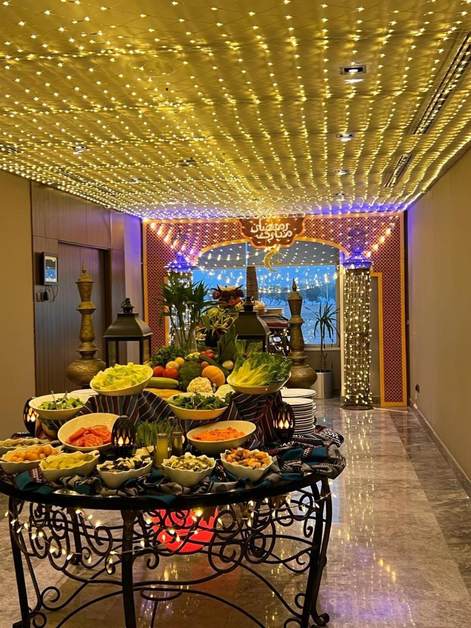 מלון Golden Tulip אל חובר מראה חיצוני תמונה