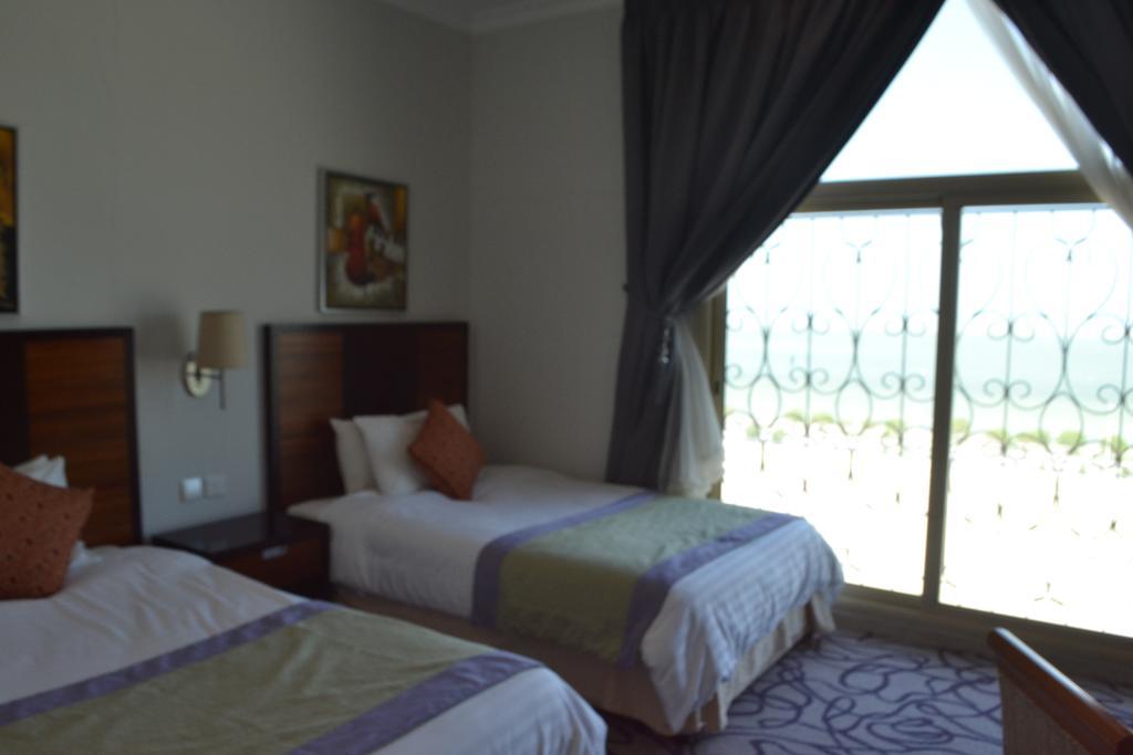 מלון Golden Tulip אל חובר מראה חיצוני תמונה