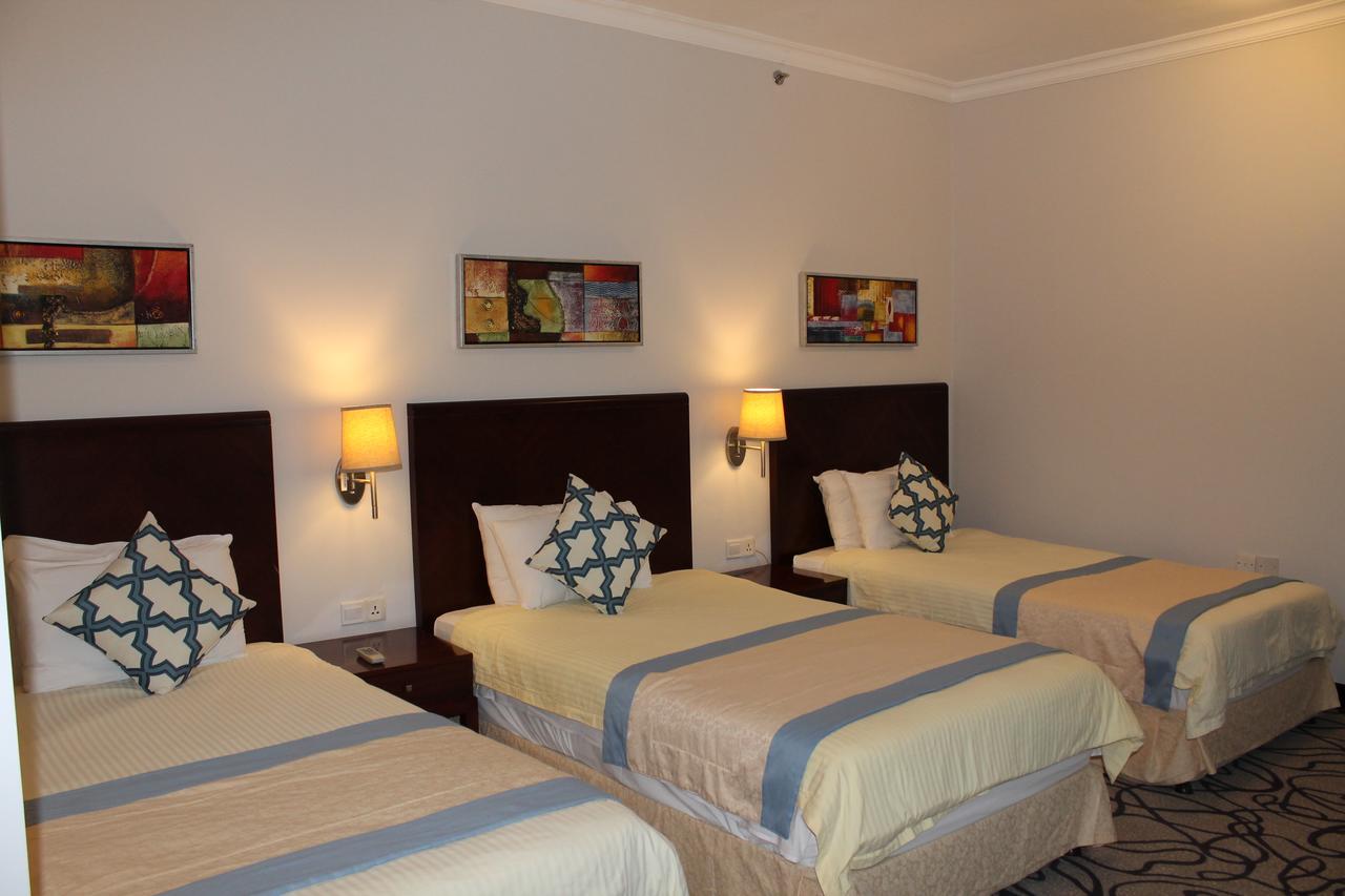 מלון Golden Tulip אל חובר מראה חיצוני תמונה