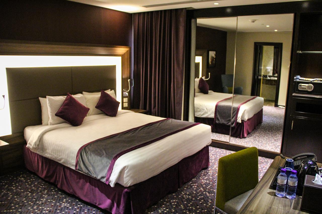 מלון Golden Tulip אל חובר מראה חיצוני תמונה